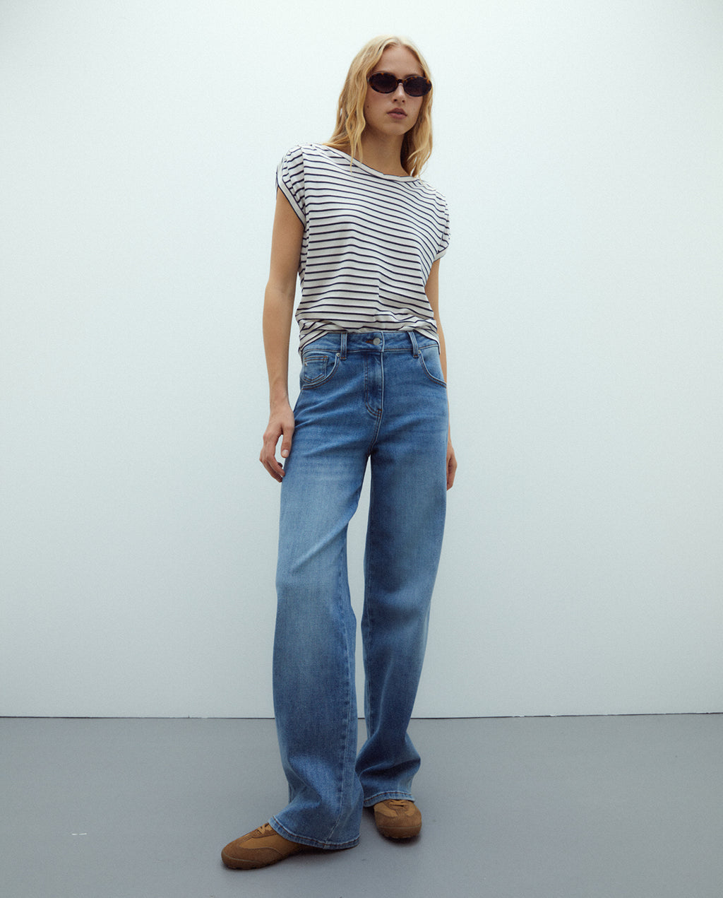 Camiseta de mujer estampado rayas escote barco