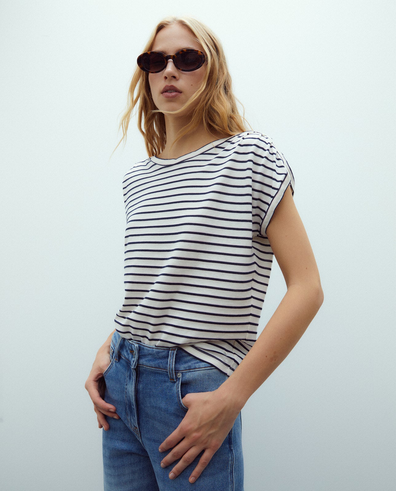 Camiseta de mujer estampado rayas escote barco