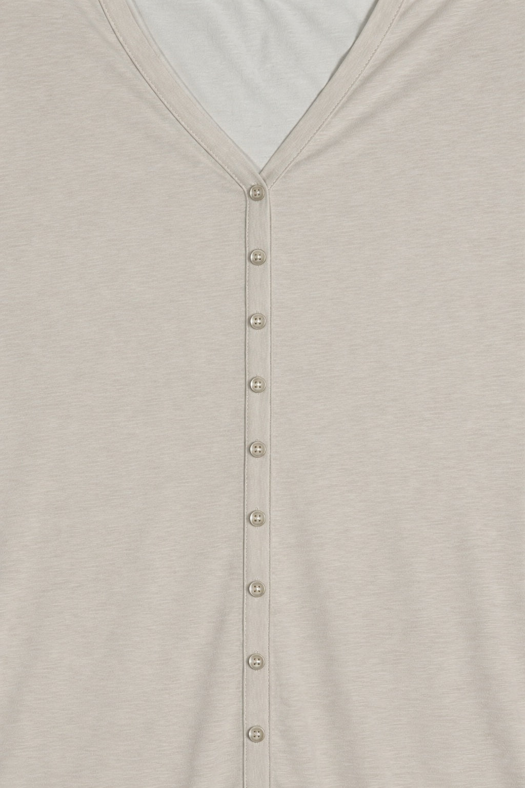 Camiseta de mujer cuello pico manga francesa