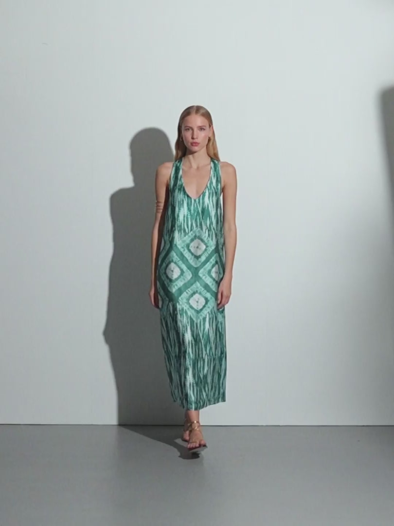 Vestido largo estampado satinado cuello pico