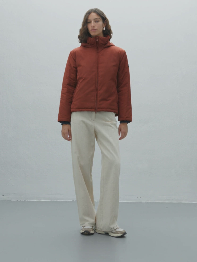 Parka corta de mujer acolchada