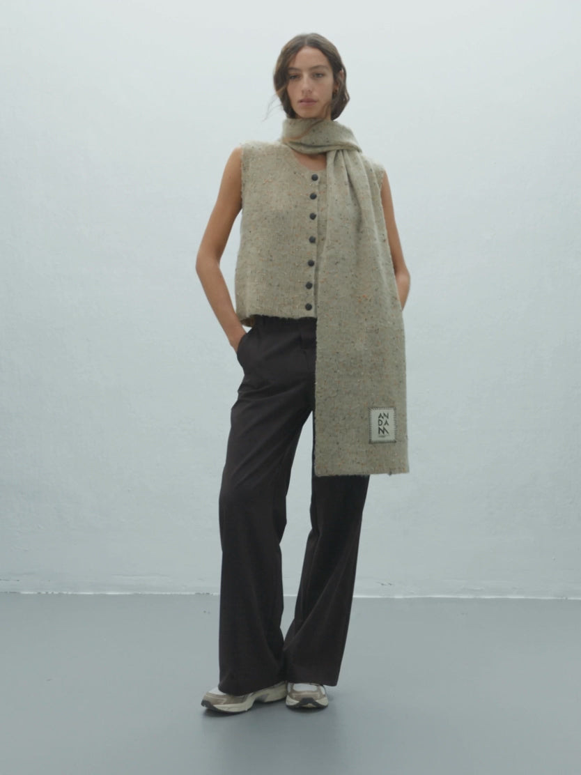 Bufanda de punto en tono beige jaspeado