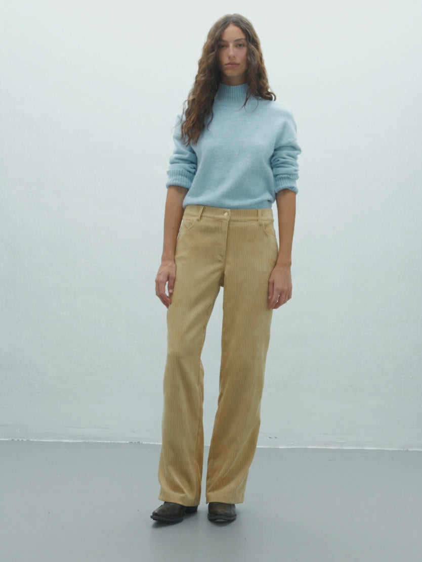 Pantalón recto mujer pana tiro medio  cinco bolsillos